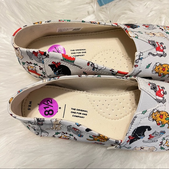 Toms Belmont Holiday Cats Shoes All over print Light gray size 8.5 Christmas - Picture 4 of 8